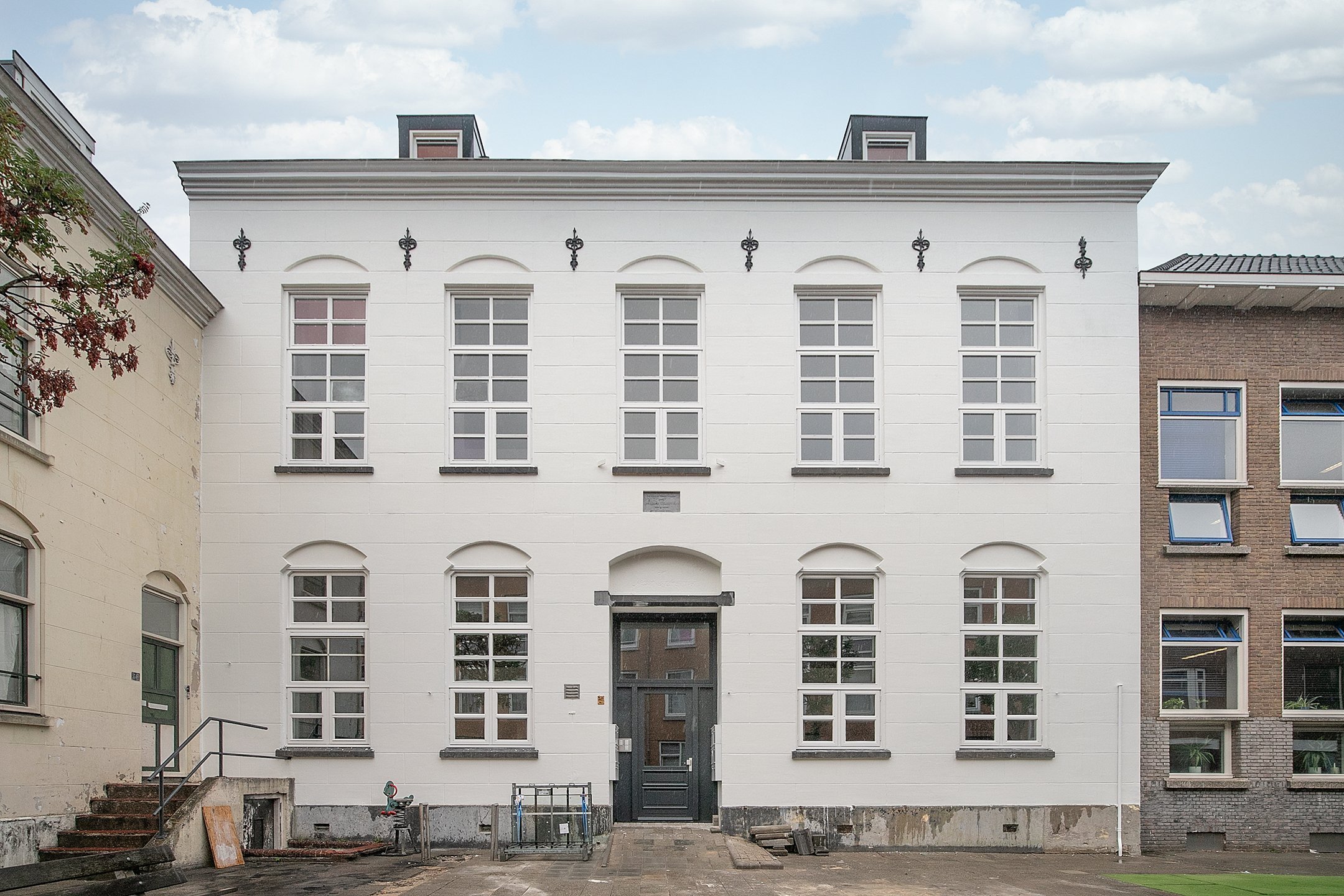 Woning aan de Zwederstraat te Rotterdam