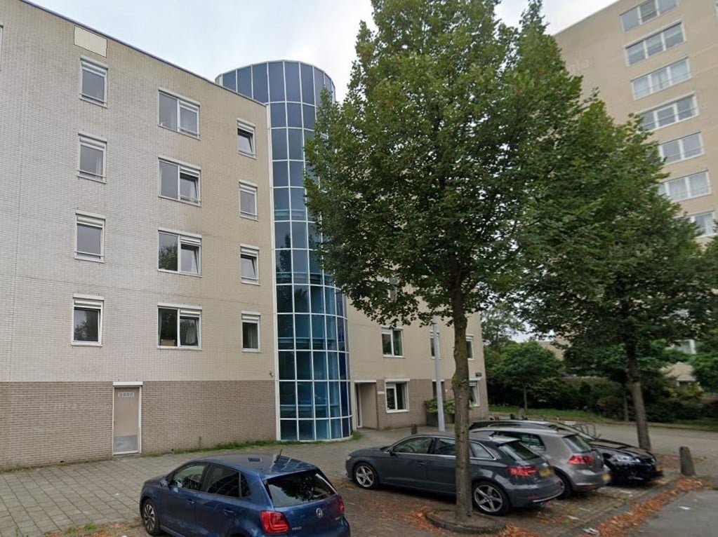 Woning aan de Krooswijkhof te Amsterdam