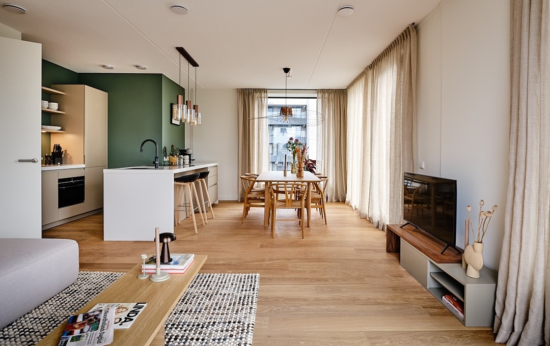 Woning aan de Koningin Wilhelminaplein te Amsterdam