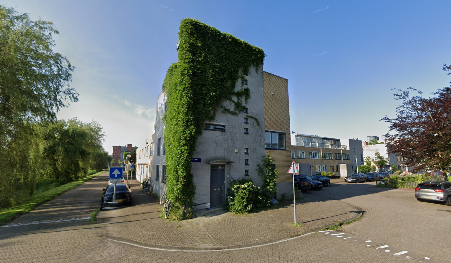 Woning aan de Maaseikstraat te Amsterdam