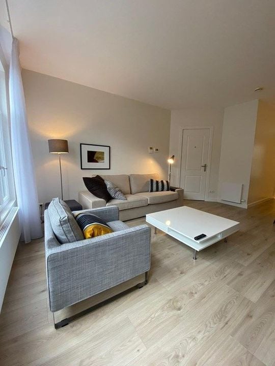 Woning aan de Groenburgwal te Amsterdam