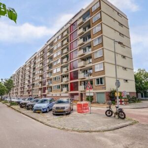 Woning aan de Eastonstraat te Amsterdam