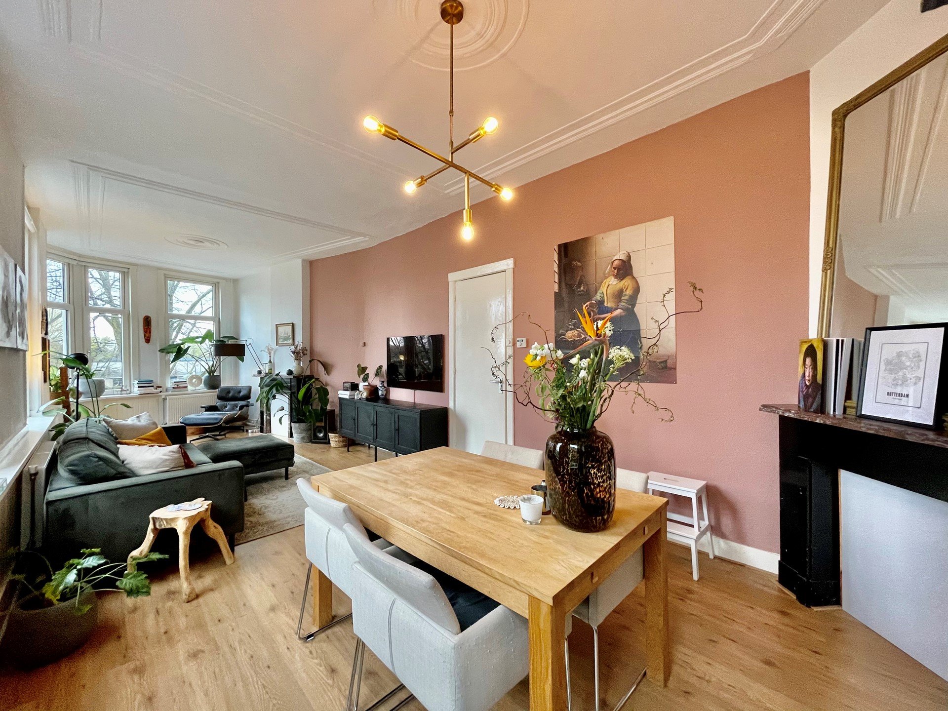 Woning aan de Essenburgsingel te Rotterdam