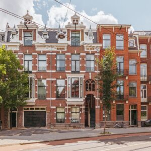 Woning aan de Koninginneweg te Amsterdam