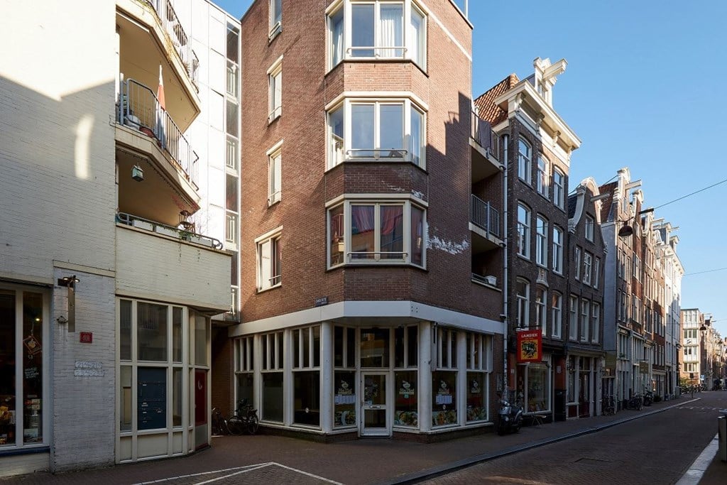 Woning aan de Koningsstraat te Amsterdam