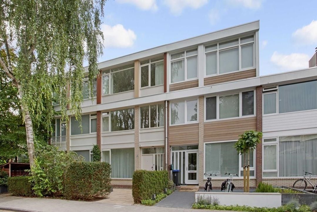 Woning aan de Nederhoven te Amsterdam