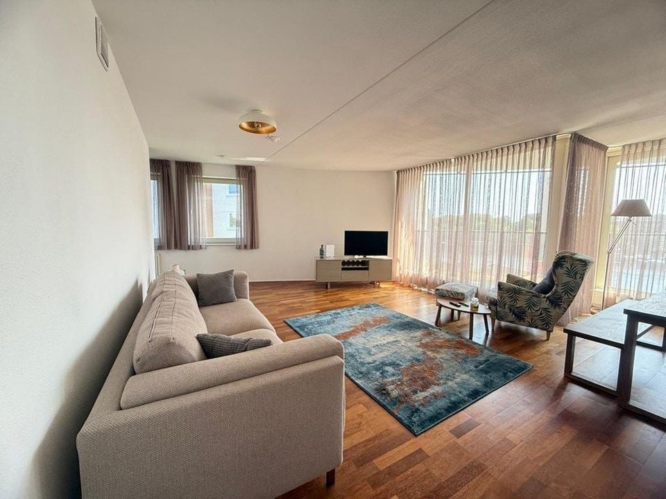 Woning aan de Omval te Amsterdam