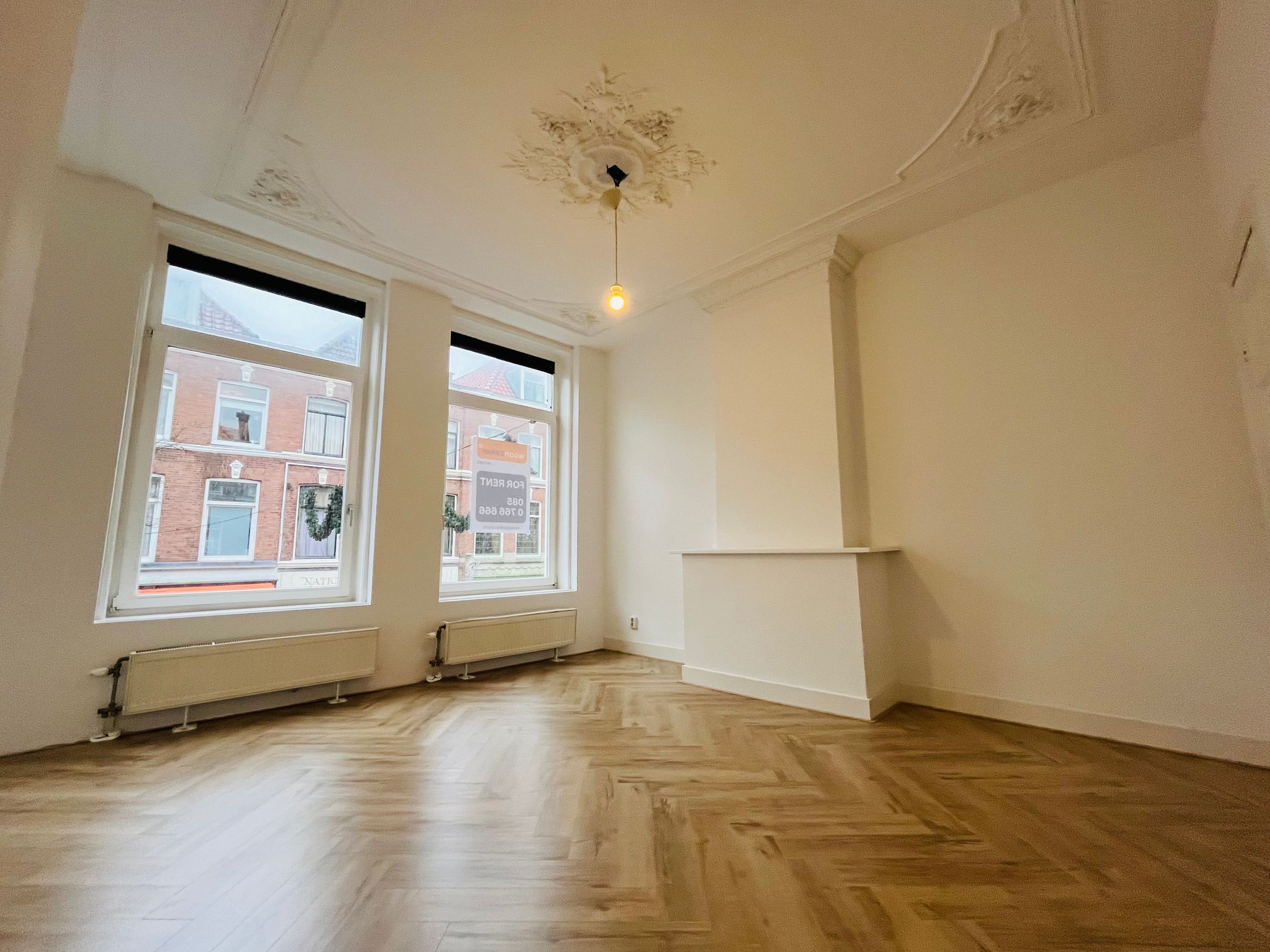 Woning aan de Prins Hendrikstraat te Den Haag