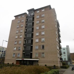 Woning aan de Veldzicht te Amsterdam