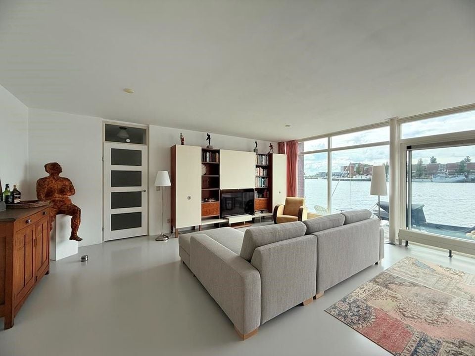 Woning aan de Venetiëstraat te Amsterdam Woning aan de Venetiëstraat te Amsterdam