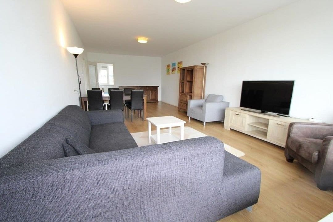 Woning aan de Weerdestein te Amsterdam