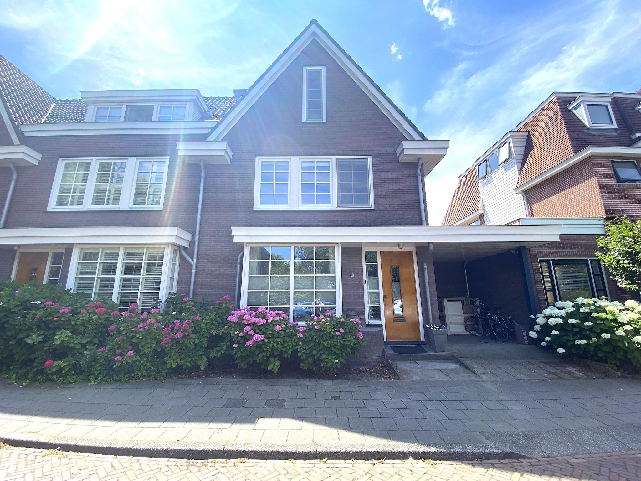 Woning aan de Badlaan te Amstelveen