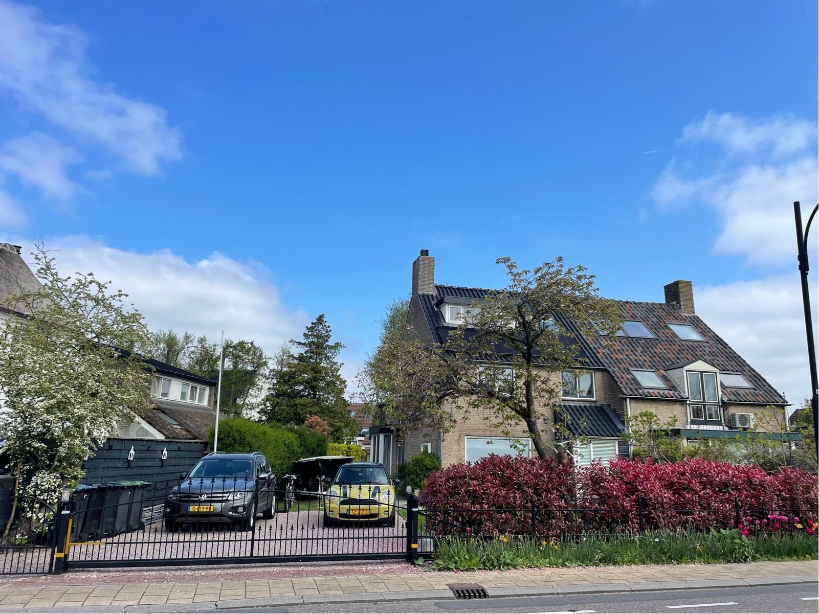 Woning aan de Oud-Loosdrechtsedijk te Loosdrecht