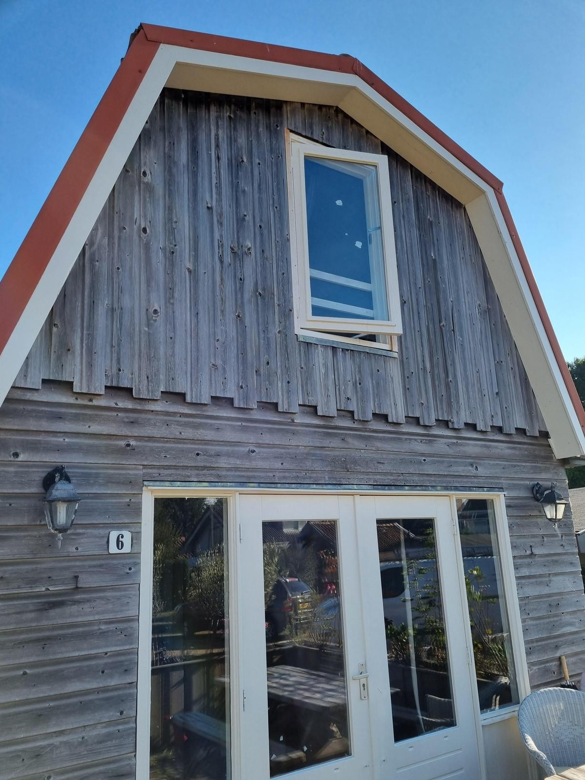 Woning aan de Zuiderzeeveld te Muiderberg