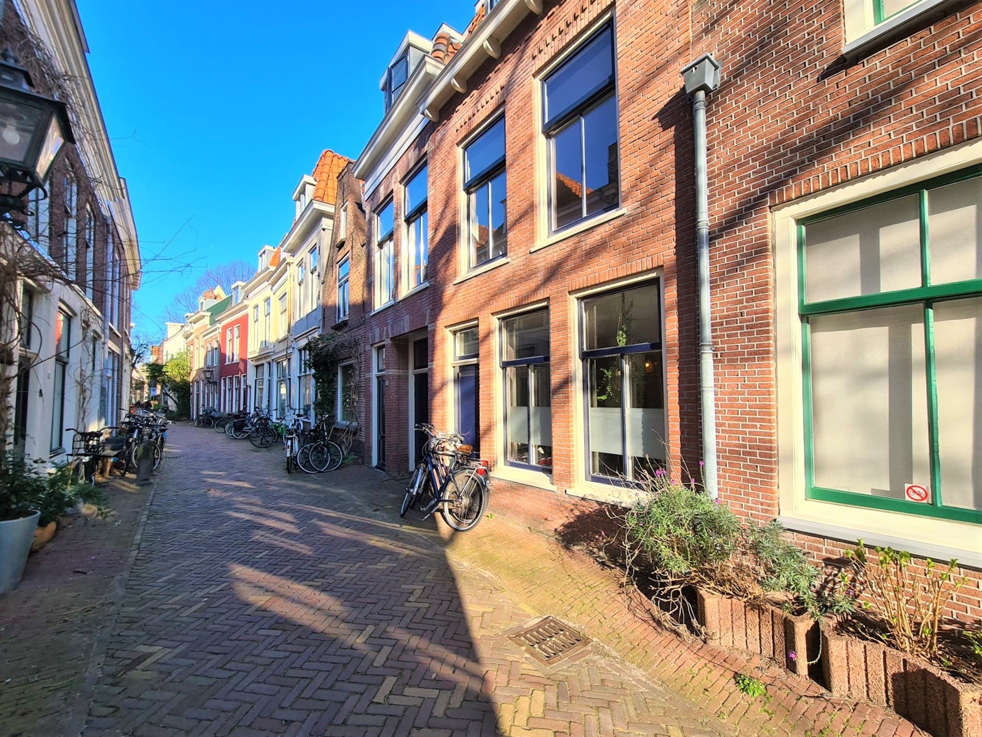 Woning aan de Groenesteeg te Leiden