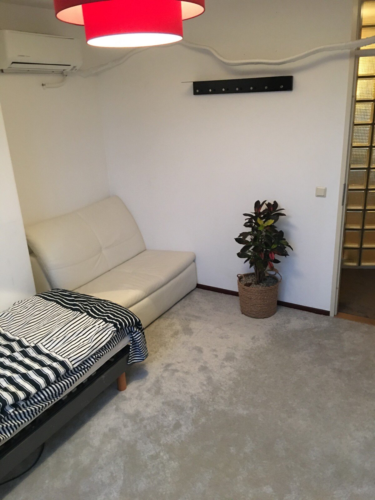 Woning aan de Eendrachtstraat te Amsterdam