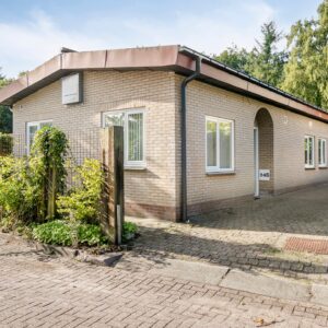 Woning aan de Amersfoortseweg te Maarn