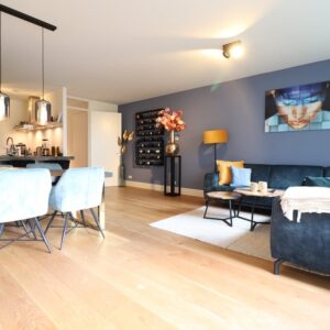 Woning aan de Carolina MacGillavrylaan te Amsterdam