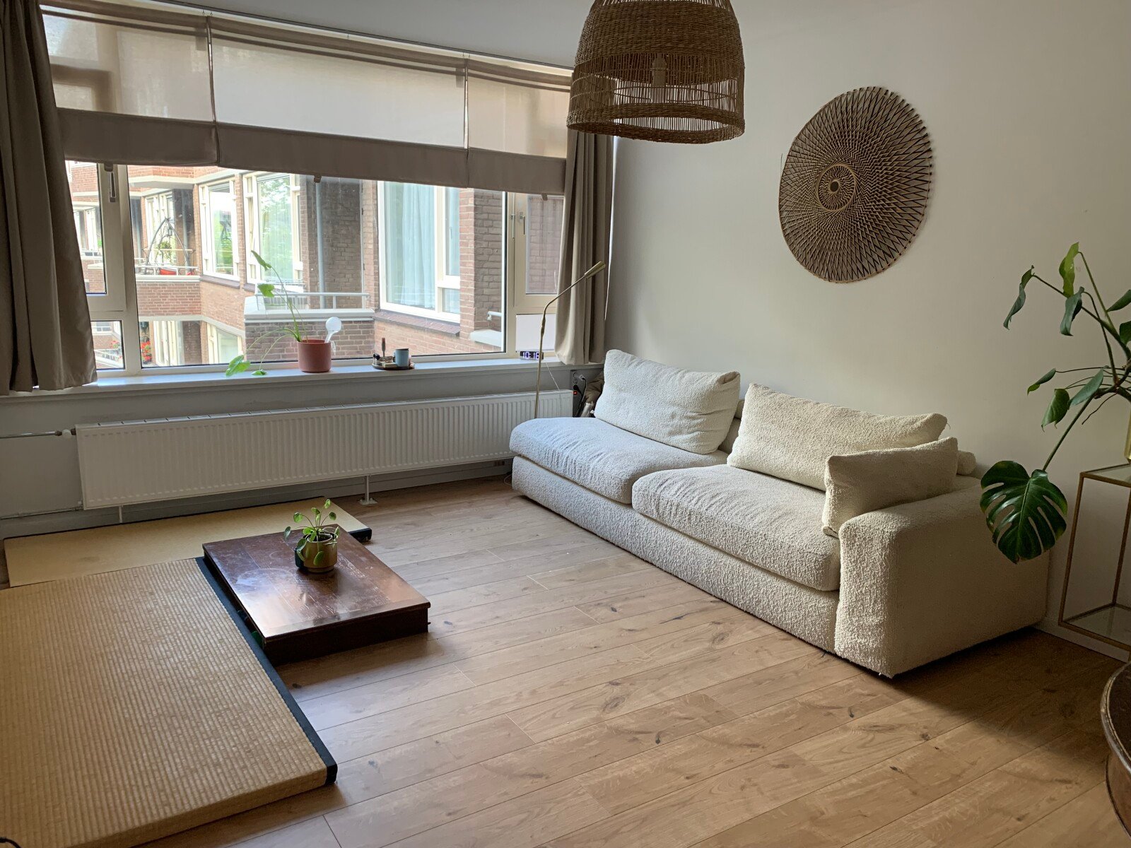 Woning aan de Emilie Knappertstraat te Amsterdam