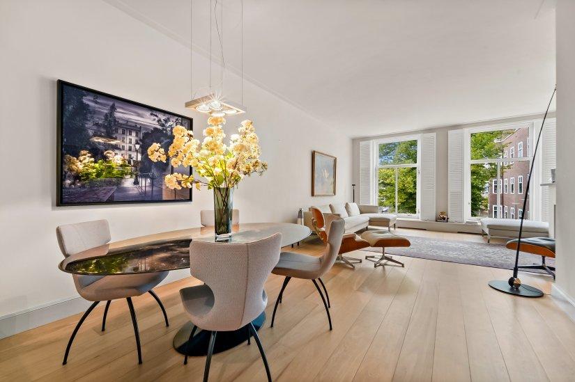 Woning aan de Hoge Nieuwstraat te Den Haag