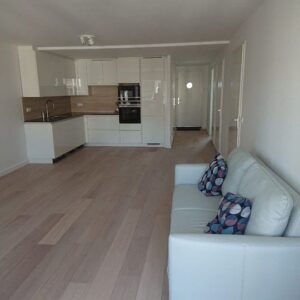 Woning aan de Korte De Wittenstraat te Amsterdam