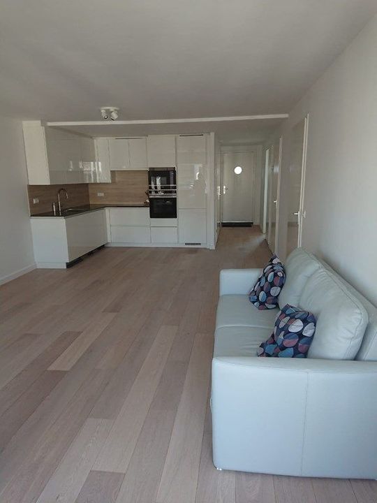 Woning aan de Korte De Wittenstraat te Amsterdam