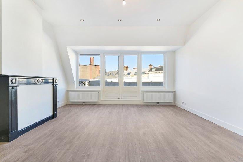 Woning aan de Laan van Meerdervoort te Den Haag