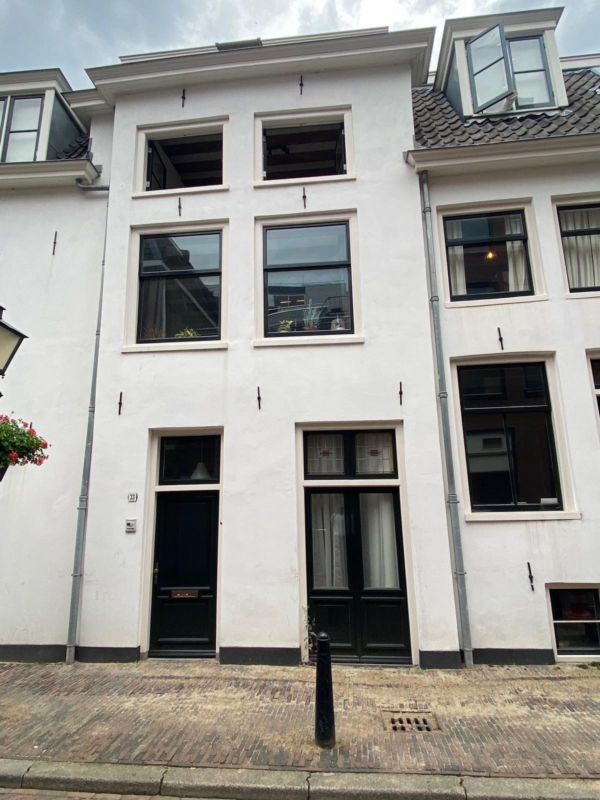 Woning aan de Lange Koestraat te Utrecht