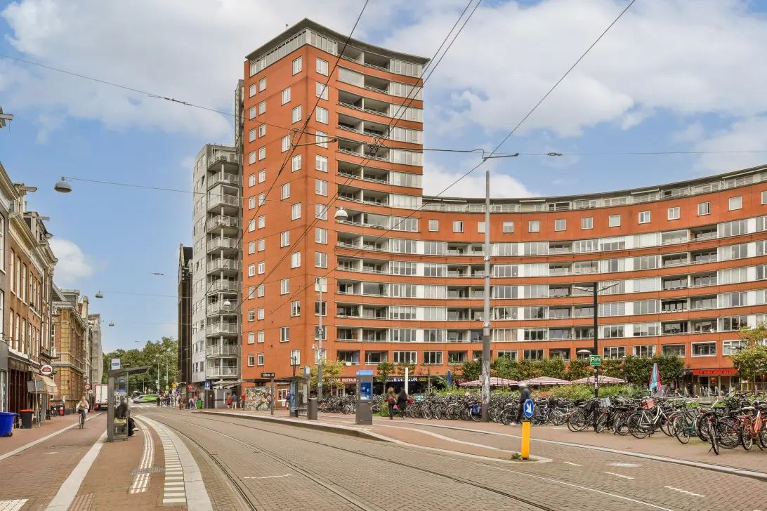 Woning aan de Marie Heinekenplein te Amsterdam