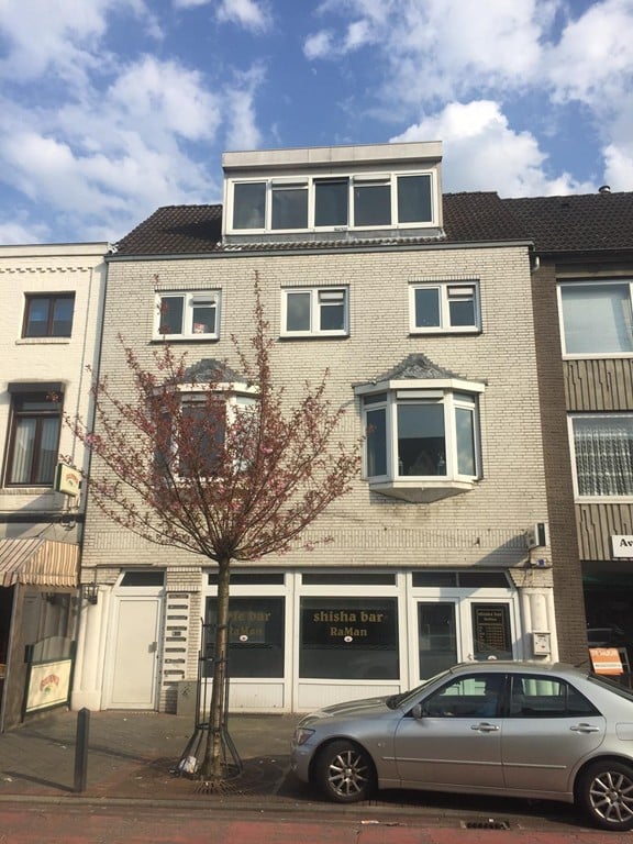 Woning aan de Rijksweg Centrum te Geleen
