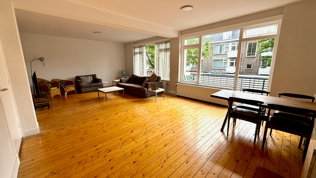 Woning aan de Theresiastraat te Den Haag