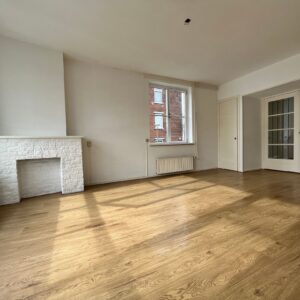 Woning aan de Veenendaalkade te Den Haag