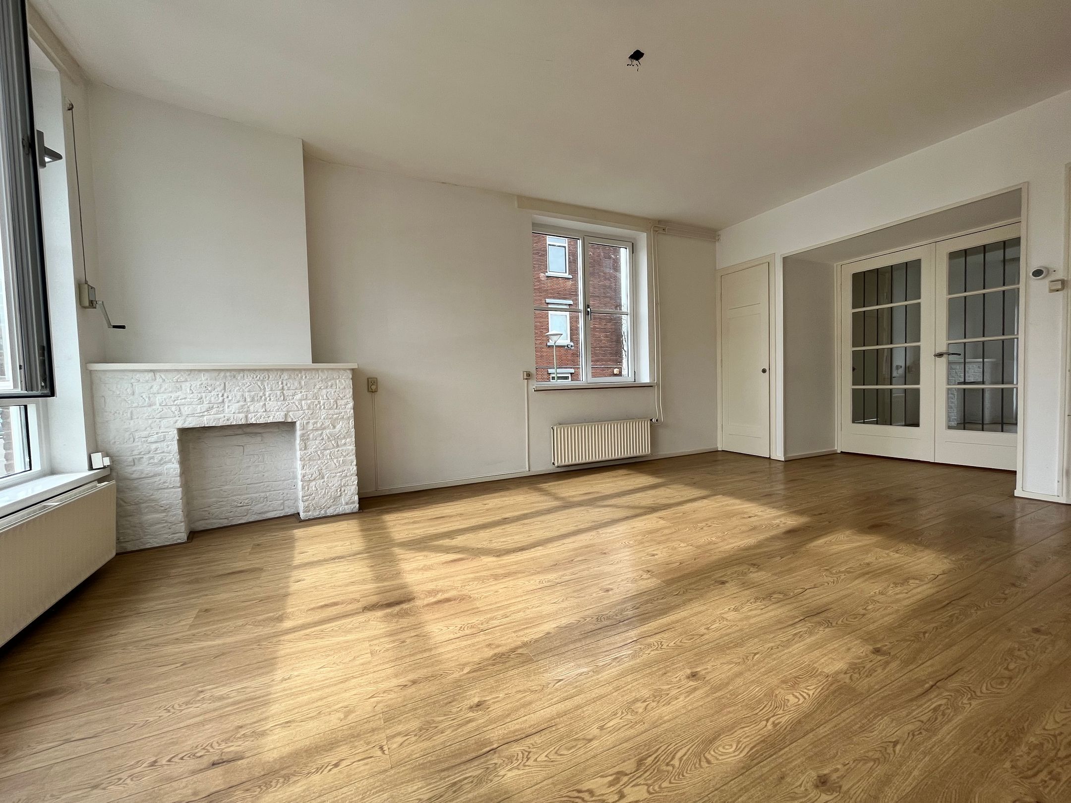 Woning aan de Veenendaalkade te Den Haag