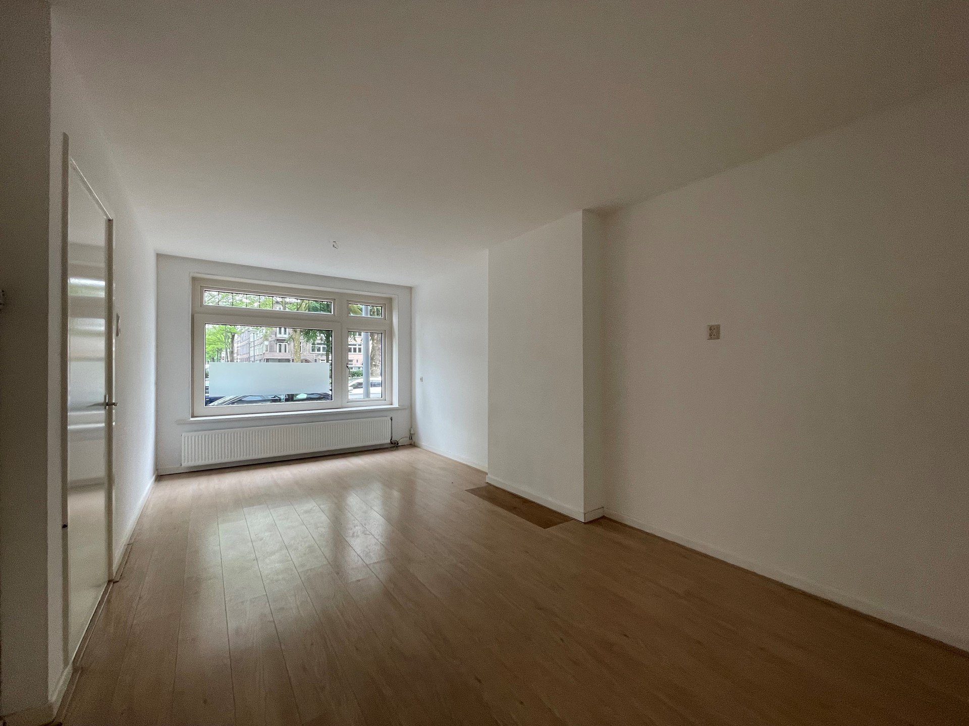 Woning aan de Baljuwplein te Rotterdam