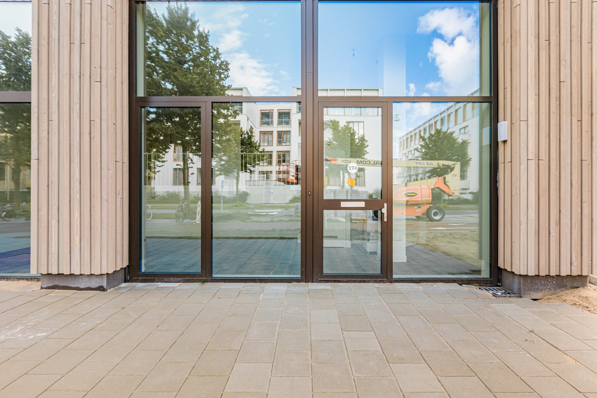 Woning aan de Barajasweg te Amsterdam