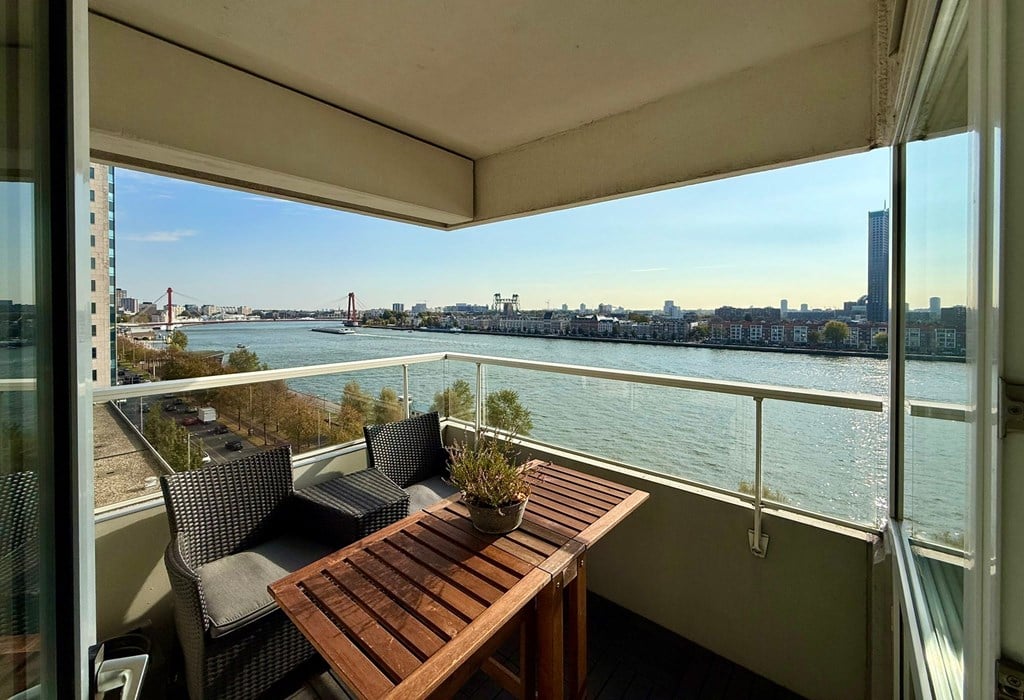 Woning aan de Boompjes te Rotterdam