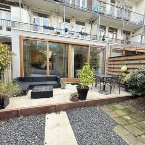 Woning aan de Boterdiepstraat te Amsterdam