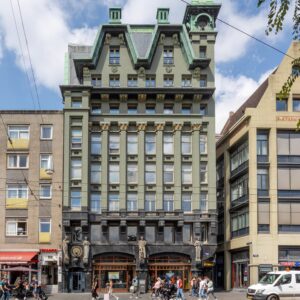 Woning aan de Damrak te Amsterdam