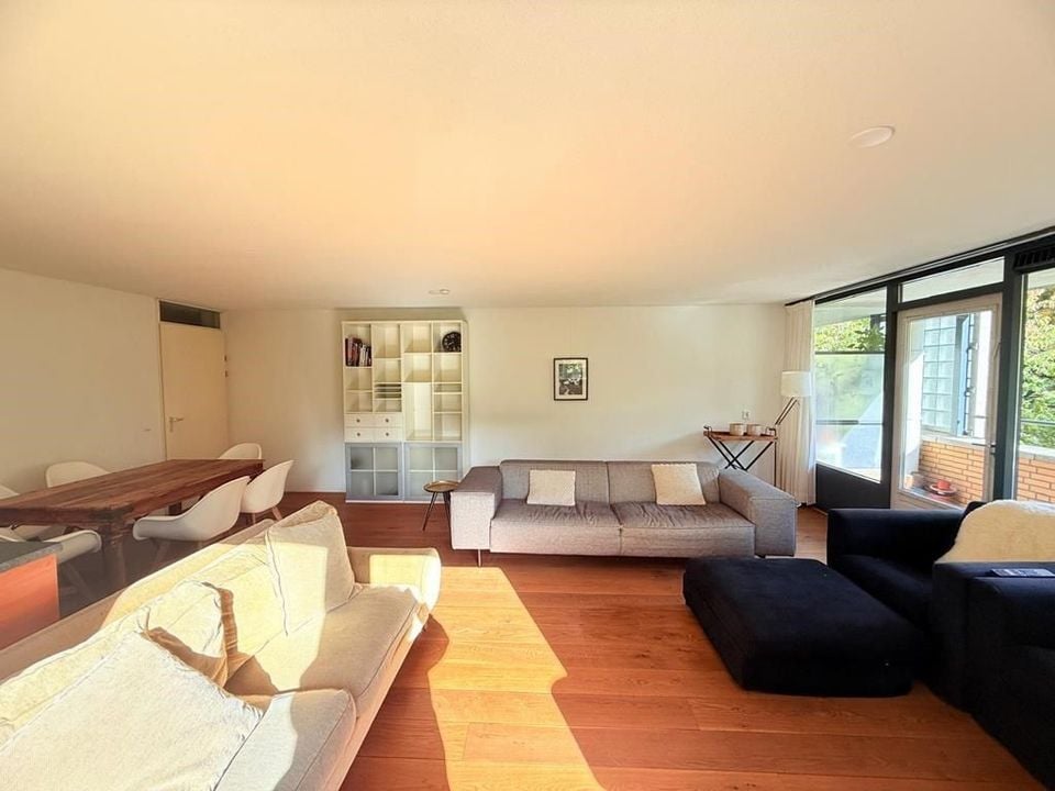 Woning aan de De Lierhof te Amsterdam