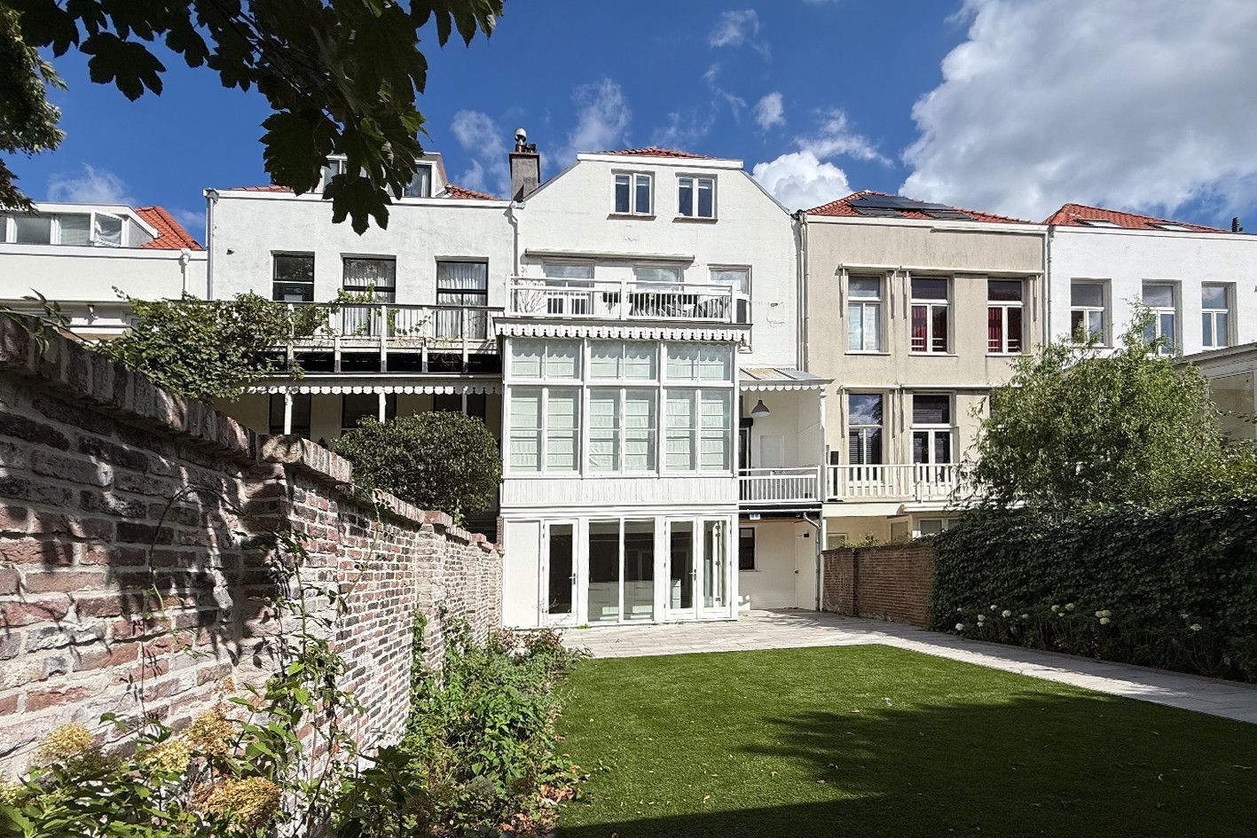 Woning aan de De Ruijterstraat te Den Haag