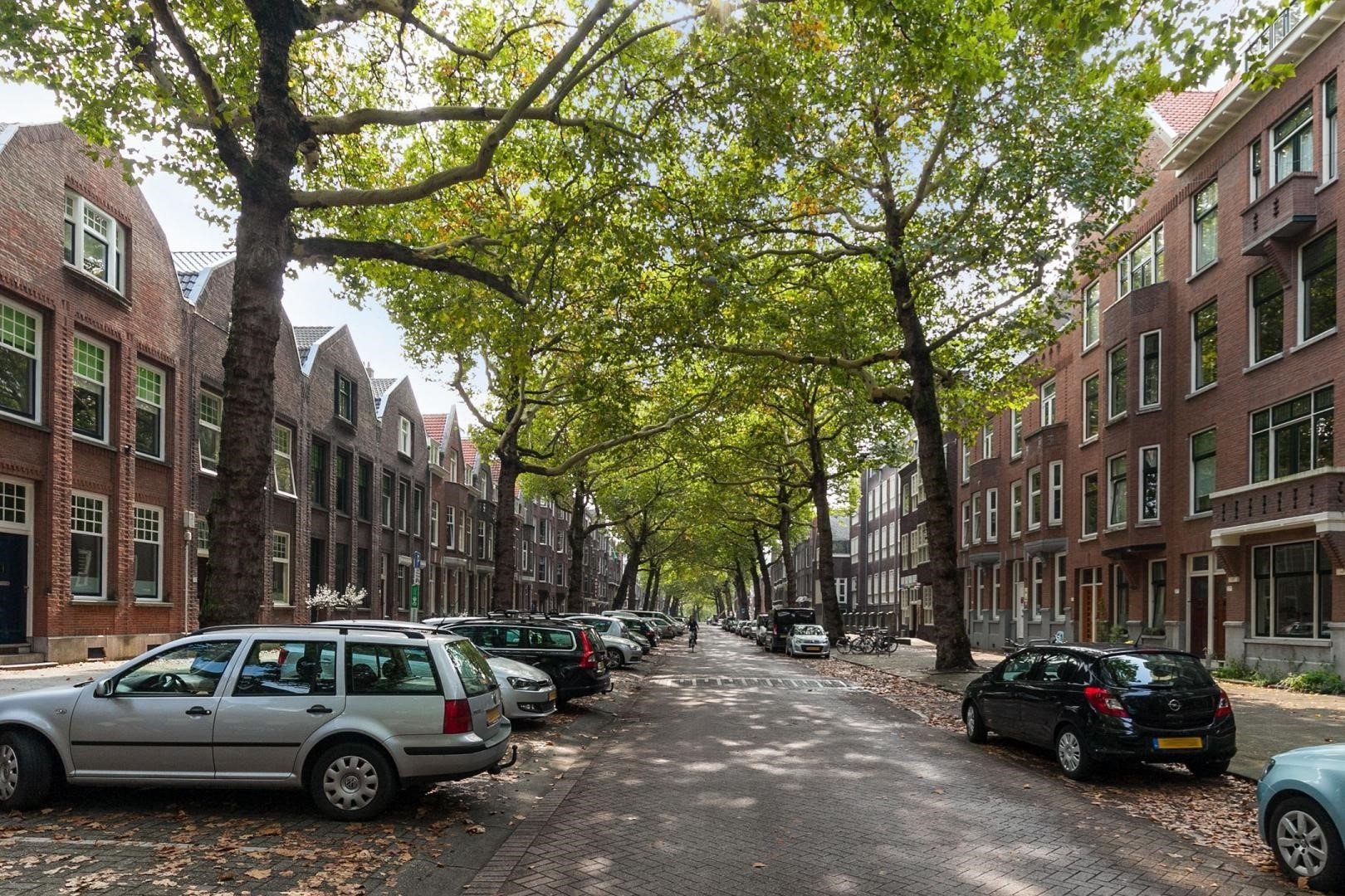 Woning aan de Graaf Florisstraat te Rotterdam