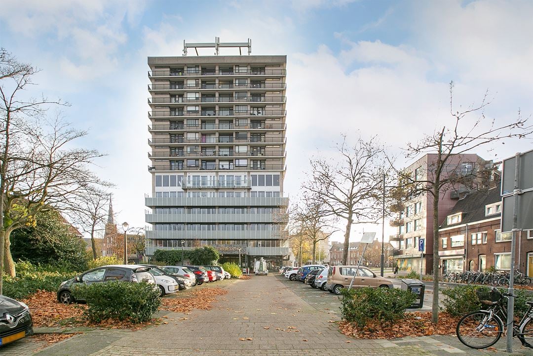 Woning aan de Hertog Hendrik van Brabantplein te Eindhoven
