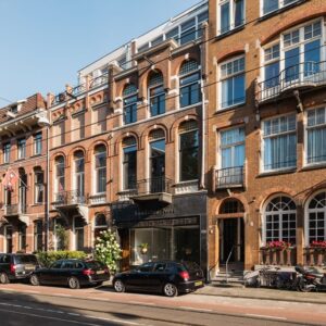 Woning aan de Koninginneweg te Amsterdam