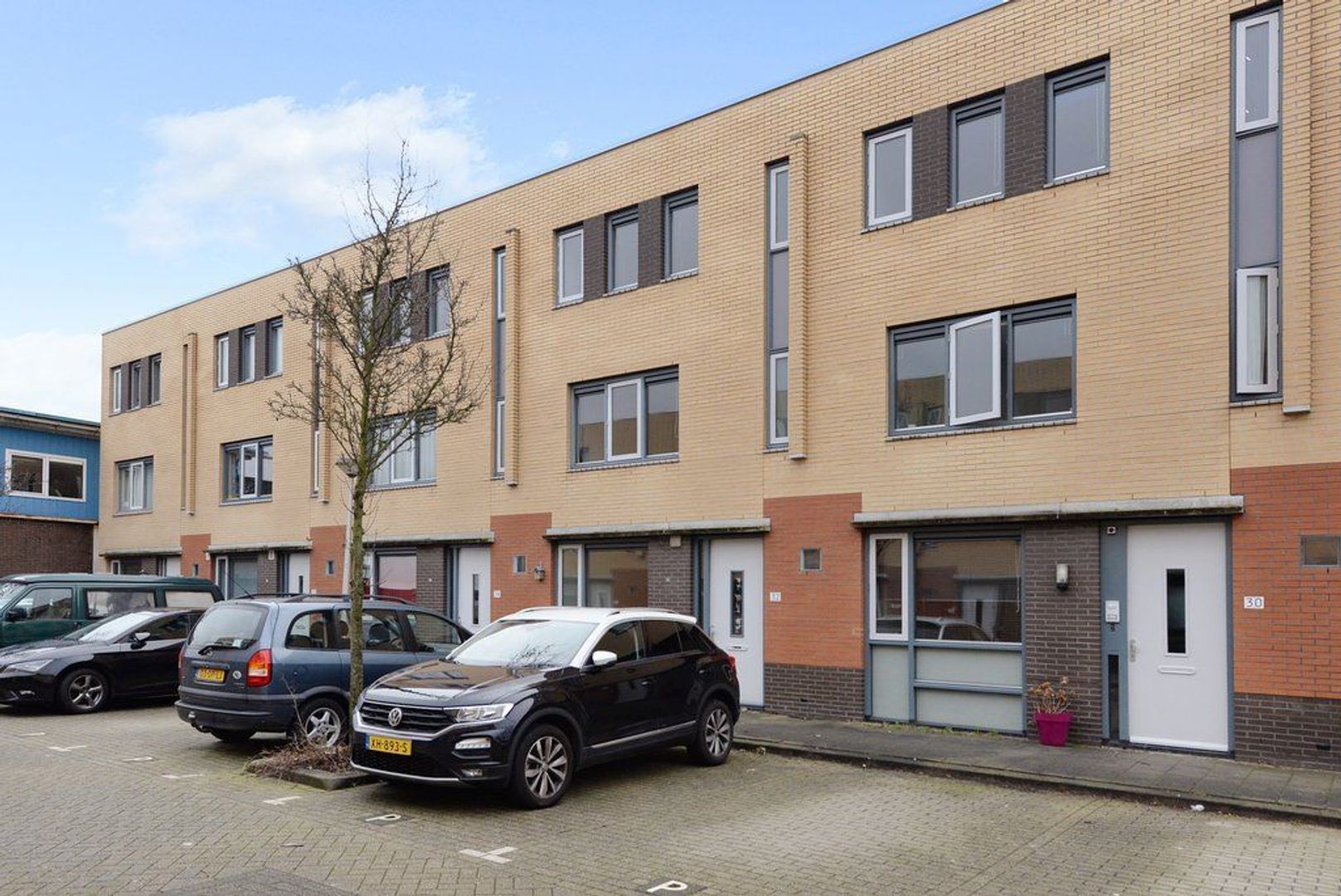 Woning aan de Laan van Braat te Delft