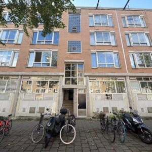 Woning aan de Lutmastraat te Amsterdam