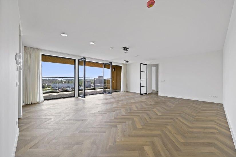 Woning aan de Maashaven N.z. te Rotterdam