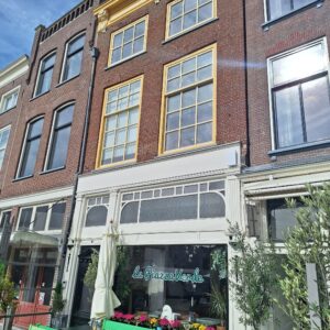 Woning aan de Markt te Delft