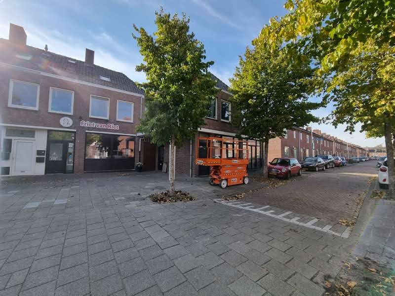 Woning aan de Mgr. Nolensplein te Breda