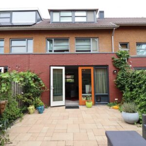Woning aan de Mgr.dr. H. Poelslaan te Amstelveen