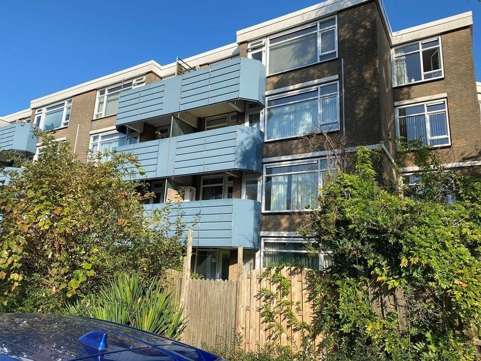 Woning aan de Midscheeps te Amsterdam